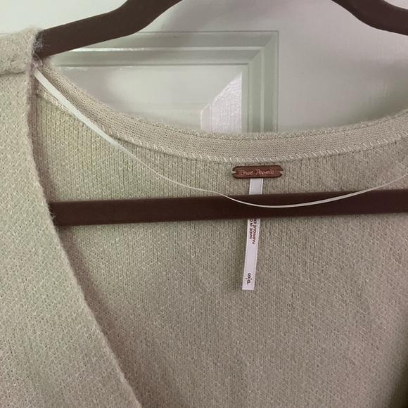 Free People Oversized Sweater - Picture 2 of 4